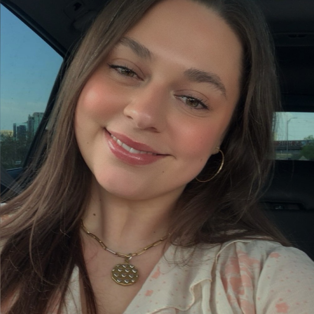 Meet your Posher, Marissa